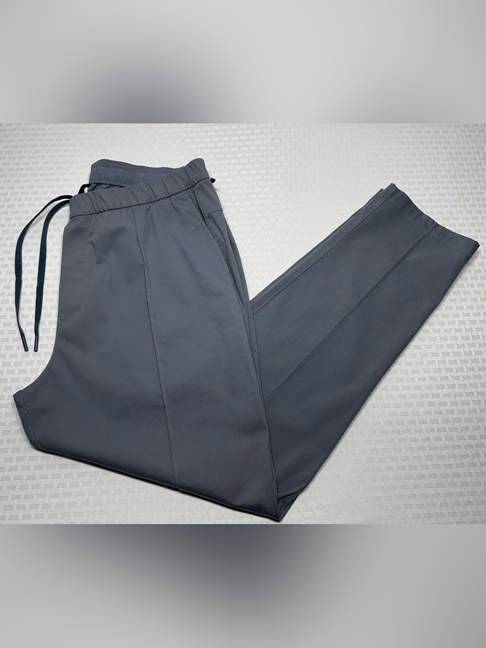 Lululemon Mens XL Slate Cotton Twill Pintuck Pant Pull On Pocket Stretch LM5B99S